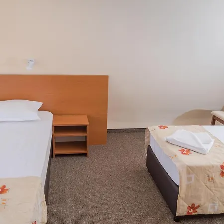 Hotell Hotel Eva Ravda